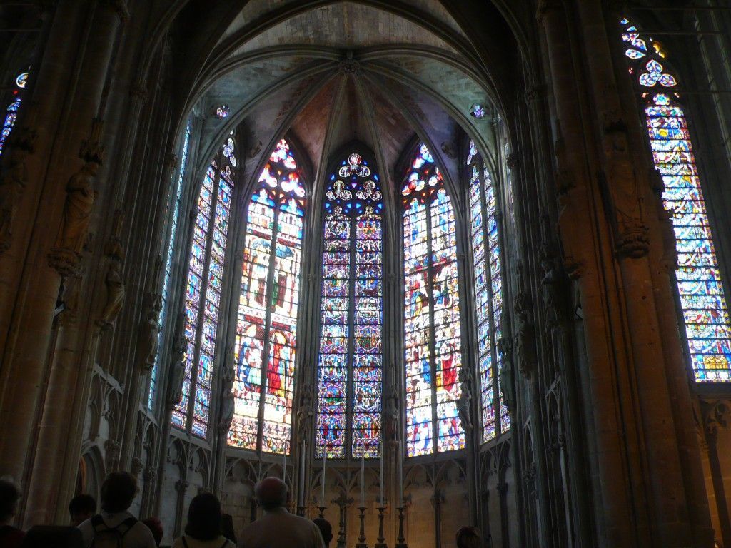 Vidriera en la Catedral de San Miguel.